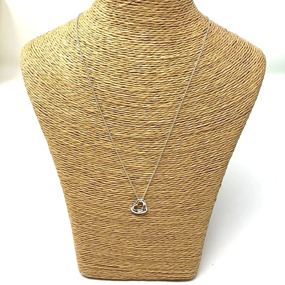 💯% Authentic Tiffany & CO. Elsa Peretti Mini Open Heart Pendant Necklace💕 - Picture 2 of 7